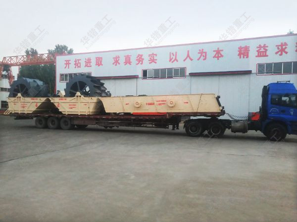 機(jī)制砂生產(chǎn)線(xiàn)發(fā)貨現(xiàn)場(chǎng)